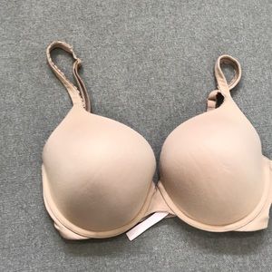 Victoria’s Secret push up bra
